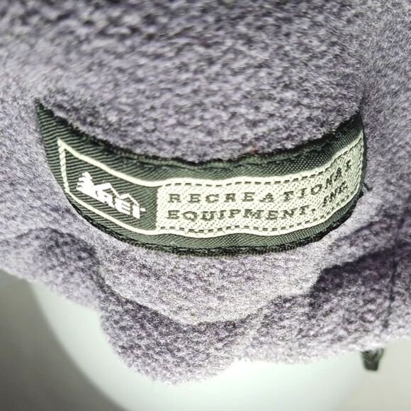 REI Polartec Fleece Outerwear Zip- Up Plum Color. 4 Pockets Toggle Waist Medium. - Picture 2 of 15